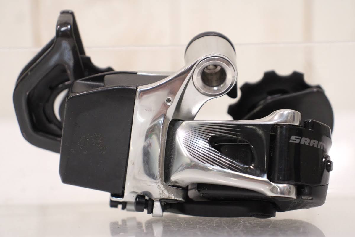 SRAM RED eTAP 2x11s Wireless Electronic Groupset with Rim