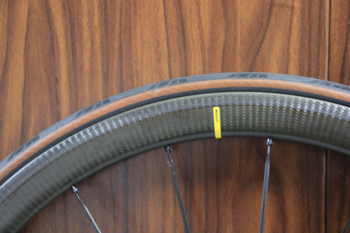Mavic Cosmic SLR 40 Carbon Wheelset Clincher Tubeless Shimano Free