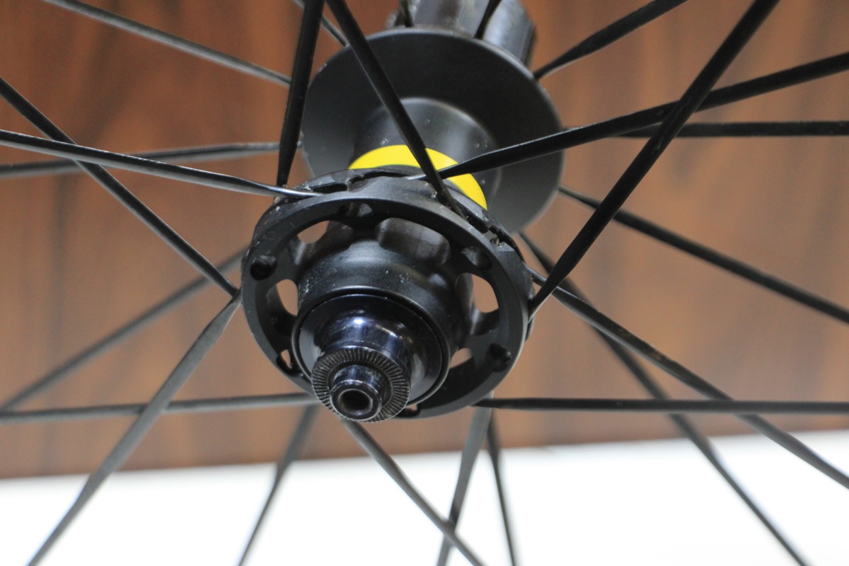 Mavic Cosmic SLR 40 Carbon Wheelset Clincher Tubeless Shimano Free