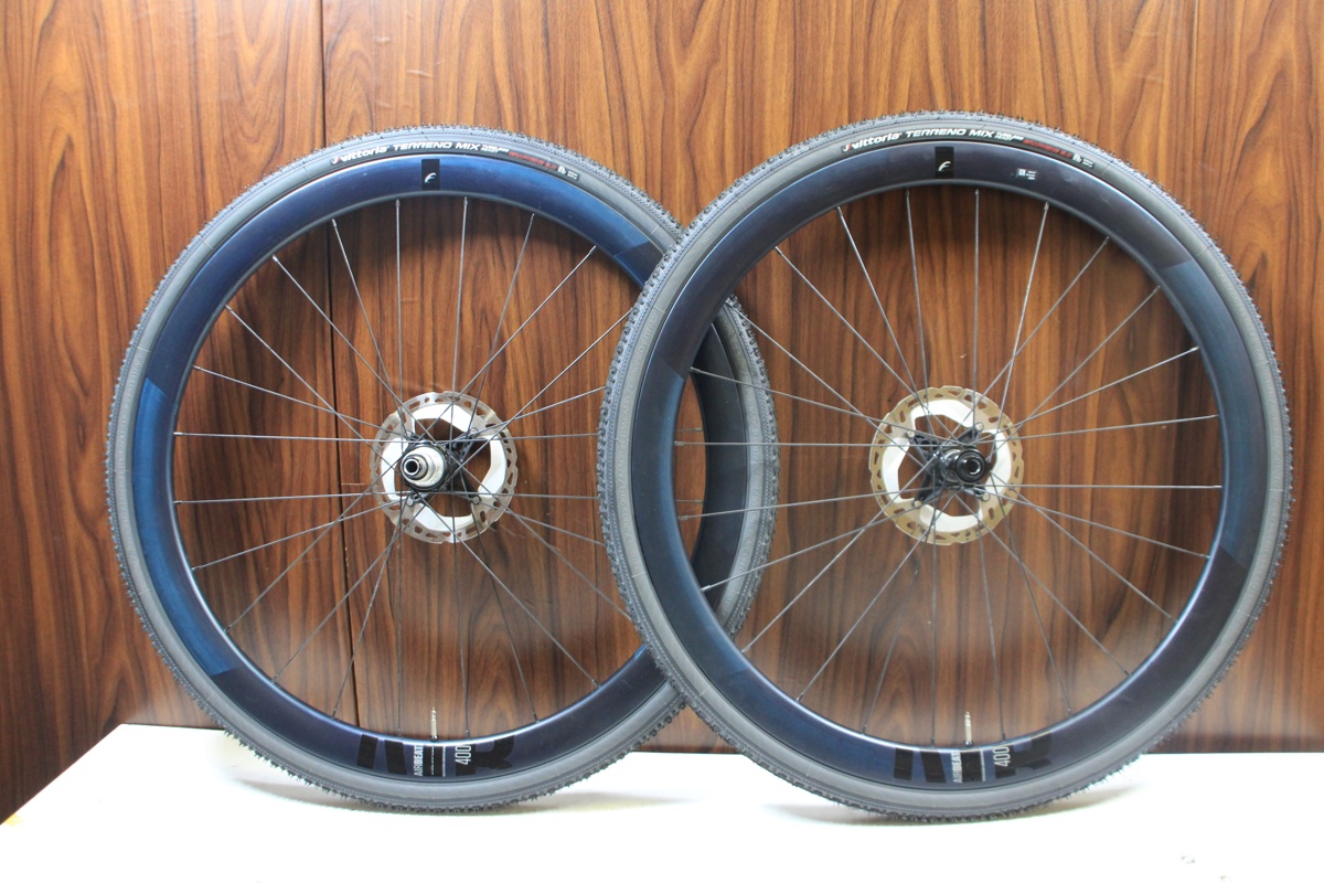 Fulcrum Airbeat 400 DB XDR Clincher Tubeless Carbon Wheelset SRAM