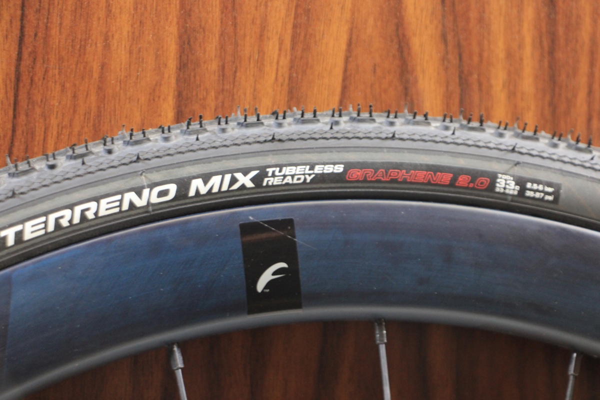 Fulcrum Airbeat 400 DB XDR Clincher Tubeless Carbon Wheelset SRAM